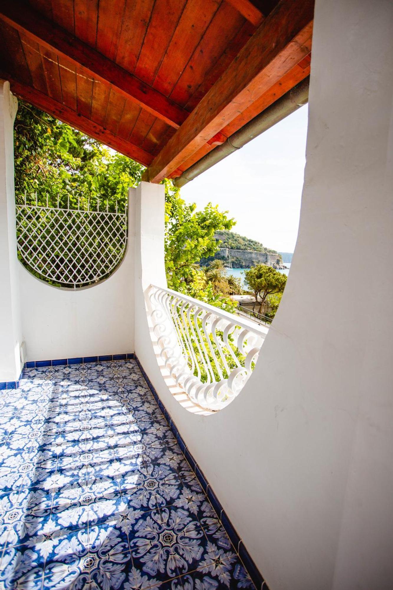 Strand Hotel Delfini Ischia Luaran gambar